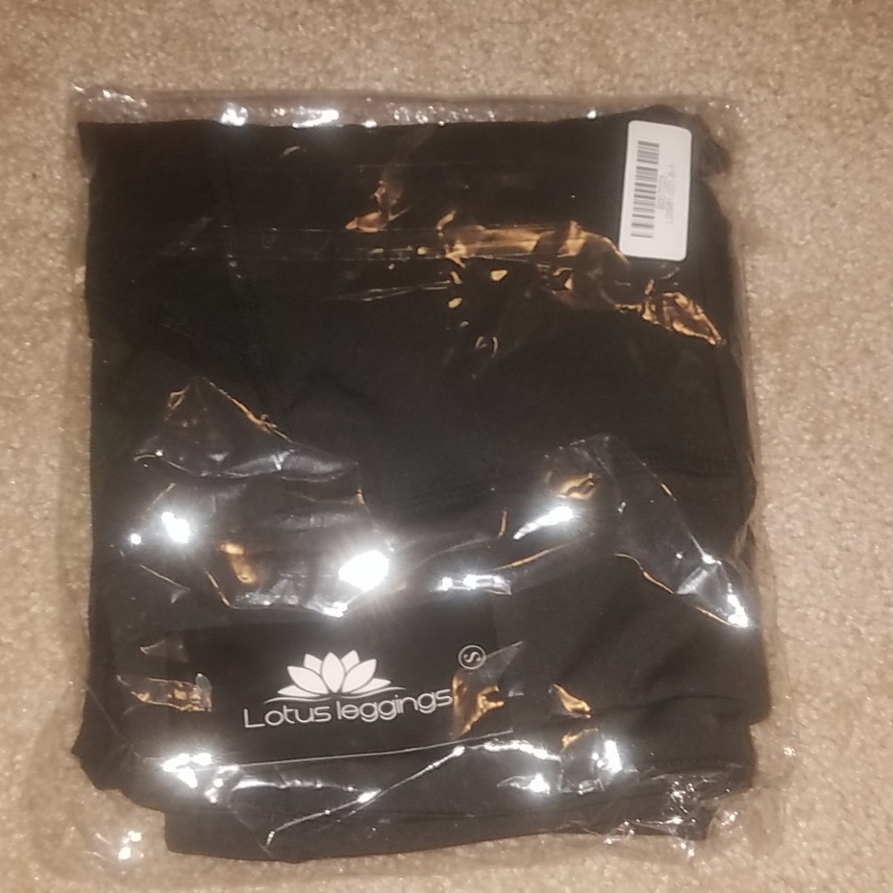 Lotus black leggings